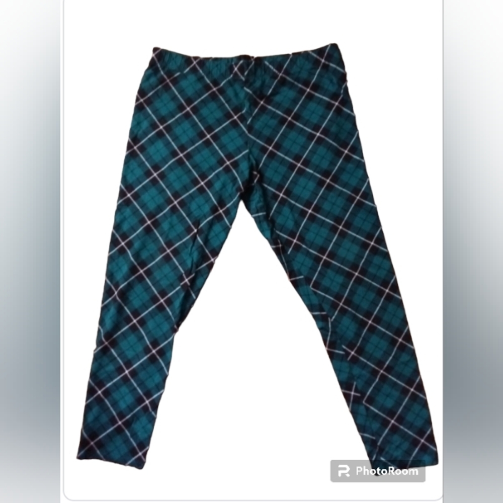 Faded Glory Juniors Sweater & Leggings Set green, black & white plaid - Picture 4 of 5